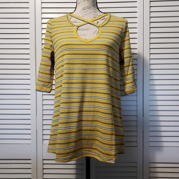 Doe & Rae Tops - Doe & Rae Ribbed Knit Tunic Women's Medium Yellow Striped Keyhole Neck Pullover